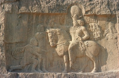 Rilievo raffigurante il re Shapur I (241-272 d.C.) e l